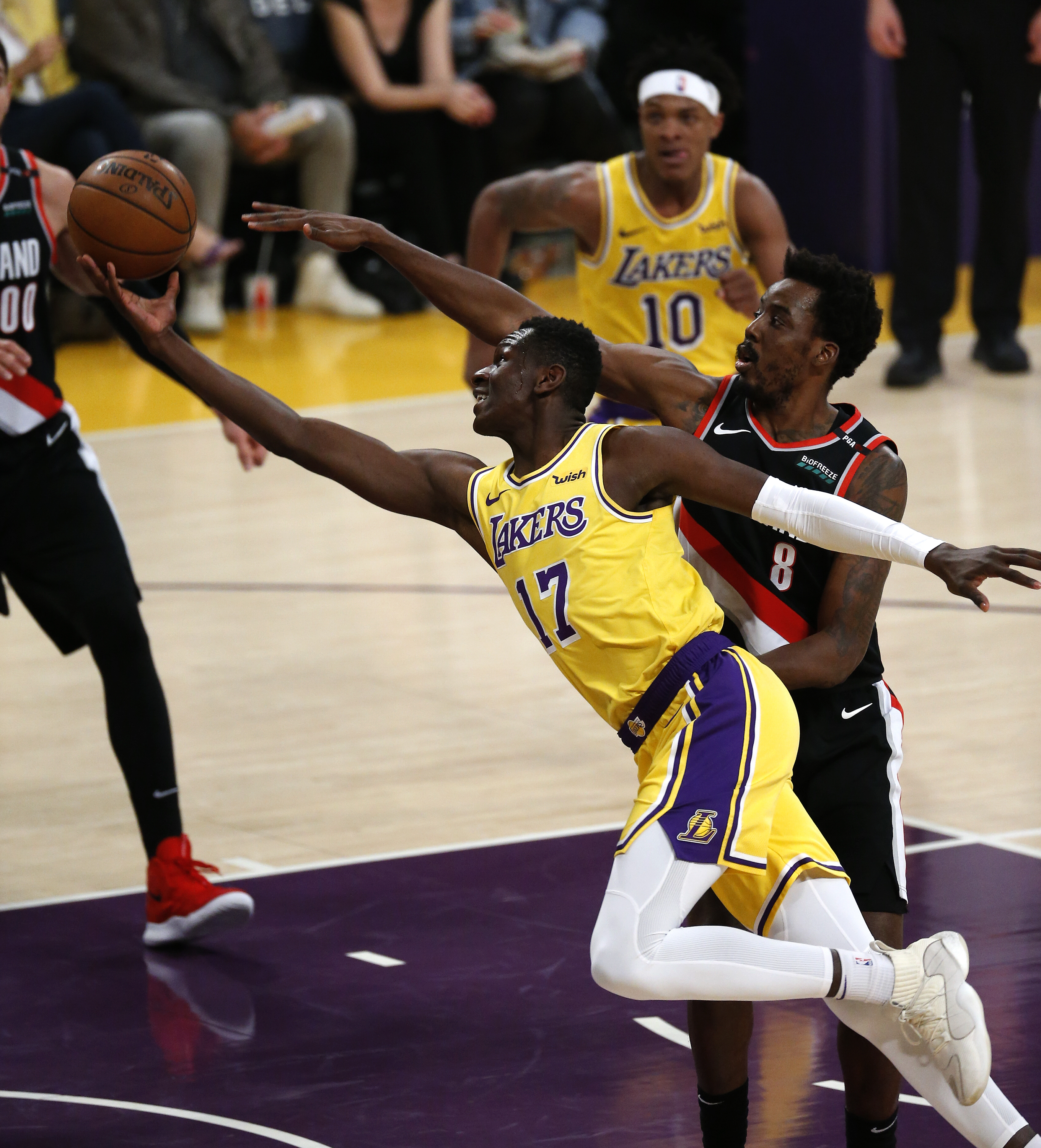 智慧对决!NBA比赛中的战术较量 智慧对决!NBA比赛中的战术较量