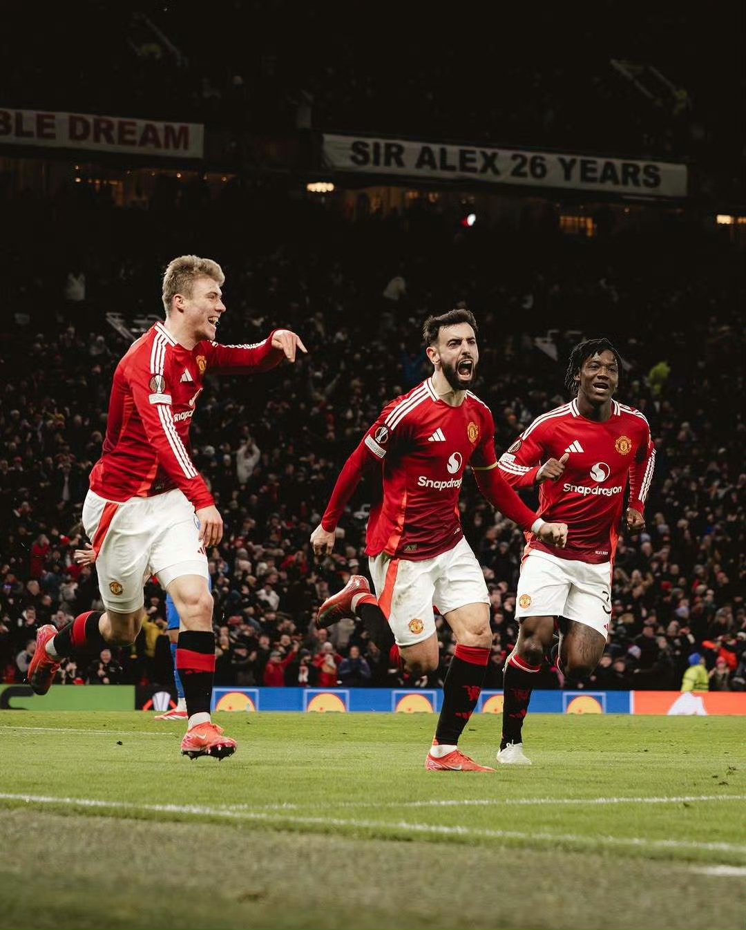 曼联在对阵马赛的比赛中恢复了士气 曼联在对阵马赛的比赛中恢复了士气