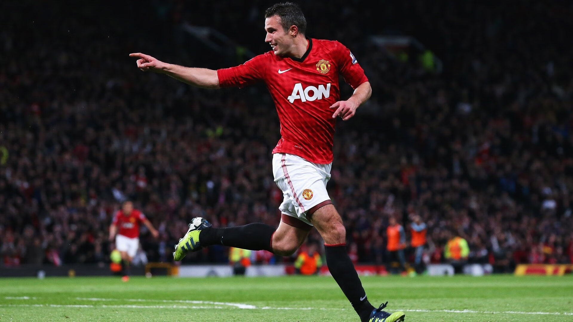 当绿茵场成为战场,南非火力压制墨西哥与本泽马的国家德比接管艺术