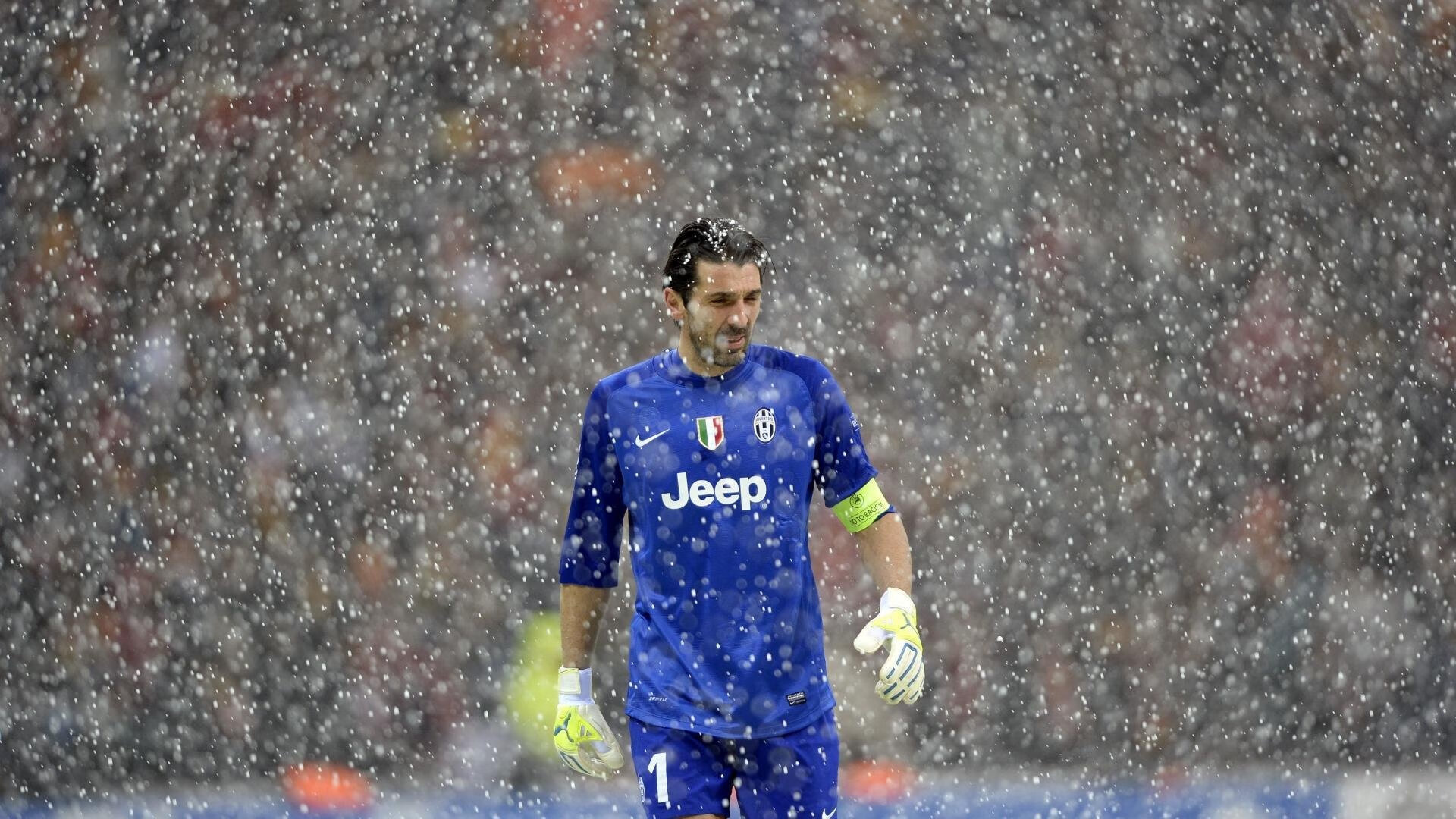 羽球风云，中国队险胜印尼队，李梓嘉惊艳四座改写赛场格局